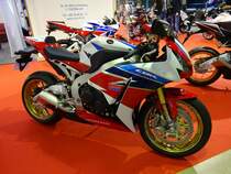 Honda CBR 1000 RR Fireblade auf der International Motor Show in Luxembourg, 18.11.2016