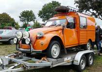 =Citroen 2CV sucht einen neuen Besitzer, fotografiert bei dem Veterama 2016 in Mannheim, Juli 2016 	