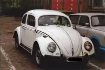 VW Käfer, 1990 in Berlin Köpenick, scan vom Foto /