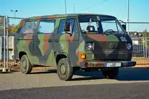 VW Bulli T-3, ehemals US-Army, in Euskirchen - 28.11.2016