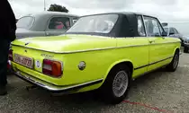 =BMW 2002 Cabrio, fotografiert bei dem Veterama 2016 in Mannheim, Juli 2016
