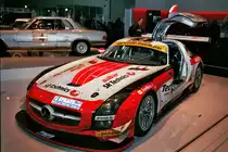 Mercedes-Benz SLS im Rennlook, auf der Motor Classic in Bremen im Februar 2014.