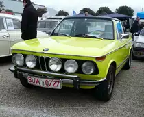 =BMW 2002 Cabrio, fotografiert bei dem Veterama 2016 in Mannheim, Juli 2016