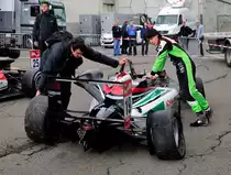 FIA F3 European Championship in Spa Francorchamps am 20.6.2015 beim ADAC GT Masters Weekend. Leider verunfallt Matt Solomon / HKG vom Team Double R Racing, Dallara F312 – Mercedes-Benz 