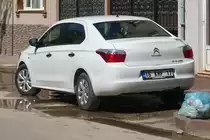 Citroën Elysée, eigentlich ein Peugeot 301, in Inegöl, 3.4.2016