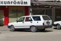 Tofas Kartal (Adler) in Inegöl, 3.4.2016 

Der Frisör hat offenbar nicht mehr geöffnet...