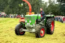 06´er Deutz beim Grashäckseln auf dem Historischen Feldtag im August 2016 in Nordhorn. 