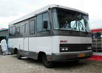 =GMC-Wohnmobil, fotografiert bei dem Veterama 2016 in Mannheim, Juli 2016