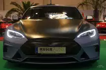 Elektroauto auf der Essen Motor Show 2016.