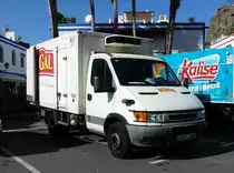 =Iveco-Transporter unterwegs in Puerto de Mogan, 01-2017