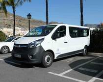 =Opel Vivaro unterwegs in Puerto de Mogan, 01-2017