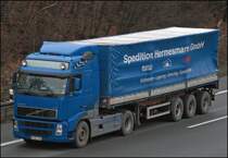 Alle guten Dinge sind Drei: VOLVO FH12 mit 460PS und Coilauflieger von Hermesmann.