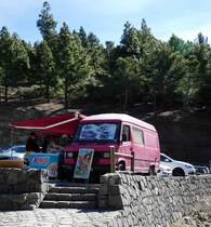 =MB T1 als Verkaufsfahrzeug auf dem Nubloparkplatz auf Gran Canaria im Januar 2017