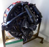 M18 Hellcat, in diesem US-amerikanischen Kampfpanzer des II.Weltkrieges wurde der Continental R-975-C4, luftgekhlte 9-Zyl.Sternmotor mit 400PS eingesetzt, Militrmuseum Pivka/Slowenien, Juni 2016