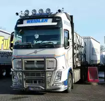 =Volvo der Spedition  WEIDLER  rastet auf dem Autohof Fulda Nord im Januar 2017