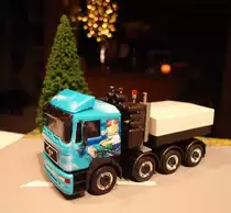 HERPA SCHWERLAST-ZUGMASCHINE MAN  ALOYSIUS 
Als Truck mit Auflieger natürlich den Modell-Fans seit vielen Jahren bekannt,
aber als Zugmaschine eher selten..hier am 28.1.2017
So kommt der Engel ALOYSIUS doch sicher ins Hofbräuhaus.....