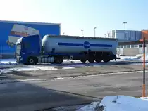 DAF XF 105-460 wartet mit dem suptrade Auflieger die Wochenendruhe ab; 170129