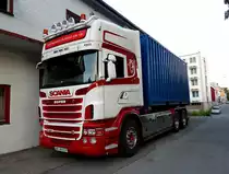SCANIA-R620 mit 20Fuß-Container in Solvaer; 160721