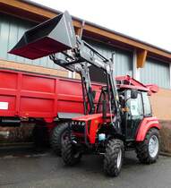 =Belarus 622 steht im Februar 2017 bei der Hessischen Landwirtschaftsausstellung in Alsfeld