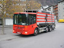 Mercedes Econic Müllwagen in Chur am 25.11.2016