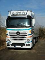 Mercedes Benz Actros am 25.02.17 am Maintalbad in Dörnigheim
