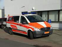 DRK Ortsverband Maintal Mercedes Benz Vito am 25.02.17 beim Faschingsumzug in Maintal Dörnigheim