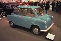 Kleinstwagen Zündapp Janus 50 auf der Motor-Classic in Bremen im Februar 2017.
