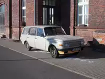 Wartburg Tourist,am 11.November 2016,vor dem Bahnhof in Velgast.