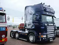 Ein Scania R mit feinstem Airbrush in Fairford. (Aufnahme vom 07.07.2012)