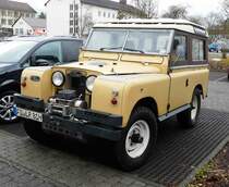 =Land Rover steht im März 2017 in Hünfeld