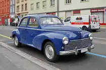 Peugeot 203 parkiert beim Tramdepot Wiesenplatz. Die Aufnahme stammt vom 04.03.2017.