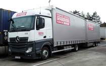 =MB Hängerzug von  GRABOWSKI  rastet an der A 7, Februar 2017