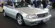 =MB R 129 SL gesehen bei den Retro Classics 2017 in Stuttgart, März 2017
