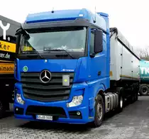 =MB-Sattelzug rastet an der A 7, Februar 2017