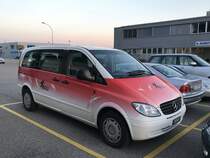 Mercedes Vito 115 CDI Nr. 6 Einsatzfahrzeug der BGU am 10.3.17 vor dem Depot.