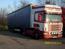 Dieser �sterreichische SCANIA stande an einem Sonntag in Bergen/R�gen auf einem Parkplatz.