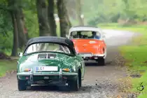 Zwei schöne Rücken - ein Porsche 356B Cabriolet  verfolgt  einen Wartburg 312 (Nehringen, August 2012)
