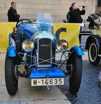 Amilcar CC am 5.3.2017 beim Treffpunkt einer Oldtimerausfahrt auf dem Plaça de Sant Jaume,Barcelona