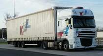 =DAF XF - Sattelzug von  velotrans  steht auf einem Rastplatz an der A 3 im März 2017