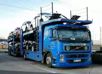 =Volvo FM - Autotransporter steht auf einem Rastplatz an der A 3 im März 2017