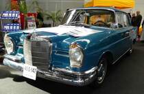 MB W 110, gesehen bei den Retro Classics 2017 in Stuttgart, März 2017