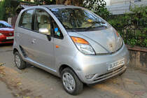 Tata Nano. Für ca. 2000 Euro zu kaufen. 12.Februar 2017, Delhi, Indien.