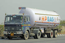 TATA 3518, 17.Februar 2017, Jaipur Kishangarh Expressway, Rajasthan, Indien.