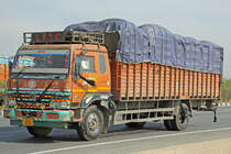 Eicher 20.16, 17.Februar 2017, Jaipur Kishangarh Expressway, Rajasthan, Indien.