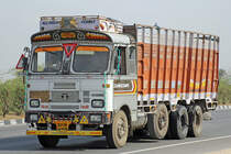 TATA 3118, 17.Februar 2017, Jaipur Kishangarh Expressway, Rajasthan, Indien.