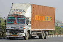 Eicher 30.25, 17.Februar 2017, Jaipur Kishangarh Expressway, Rajasthan, Indien.