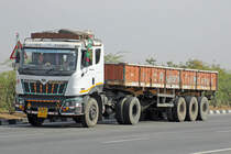Mahindra, 17.Februar 2017, Jaipur Kishangarh Expressway, Rajasthan, Indien.