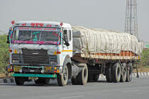 TATA 40.16, 17.Februar 2017, Jaipur Kishangarh Expressway, Rajasthan, Indien.