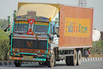 Ashok Leyland 2516, 17.Februar 2017, Jaipur Kishangarh Expressway, Rajasthan, Indien.