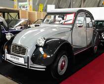 =Citroen 2 CV, präsentiert bei den Retro Classics Stuttgart im März 2017
